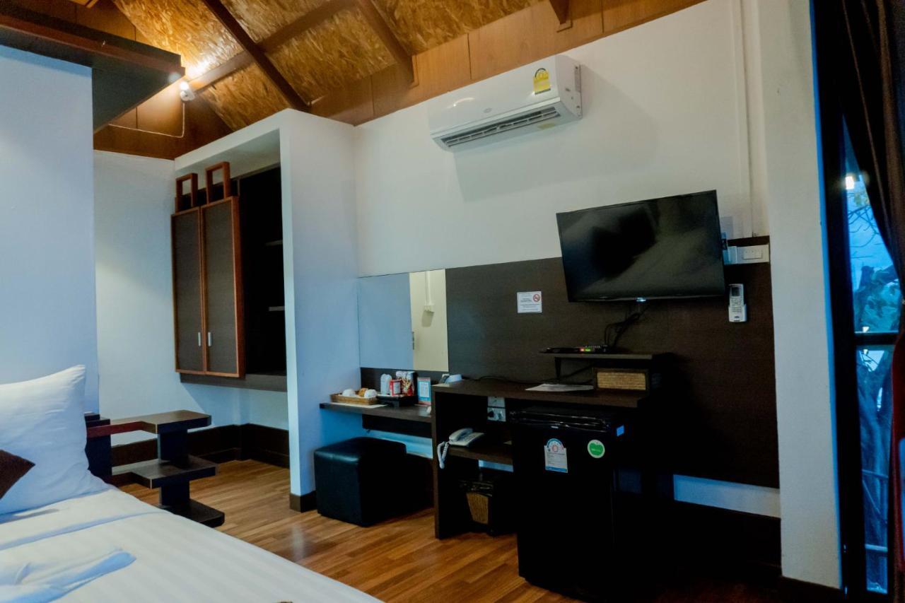 Chareena Hill Beach Resort Koh Lipe Exterior photo