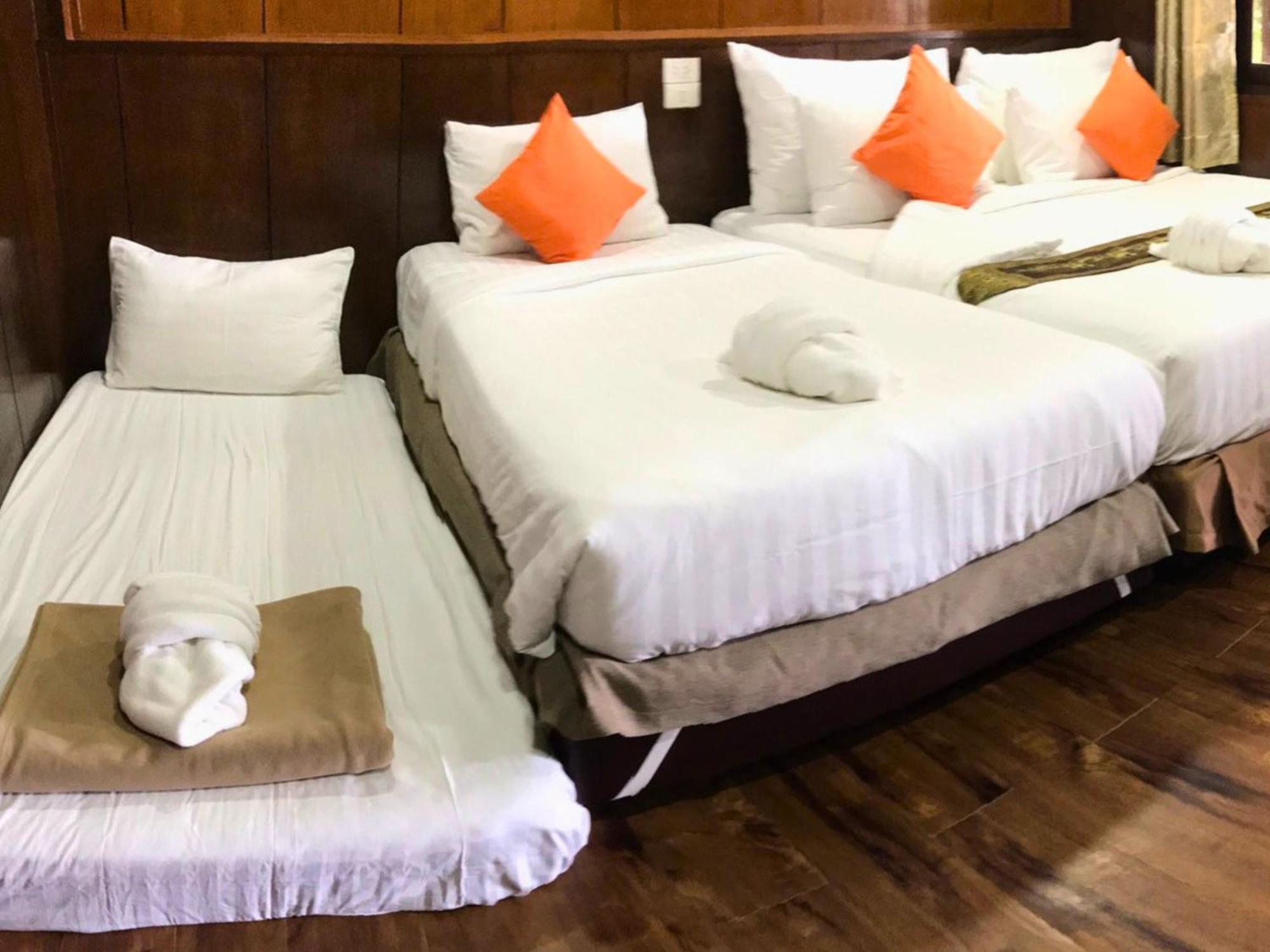 Chareena Hill Beach Resort Koh Lipe Exterior photo