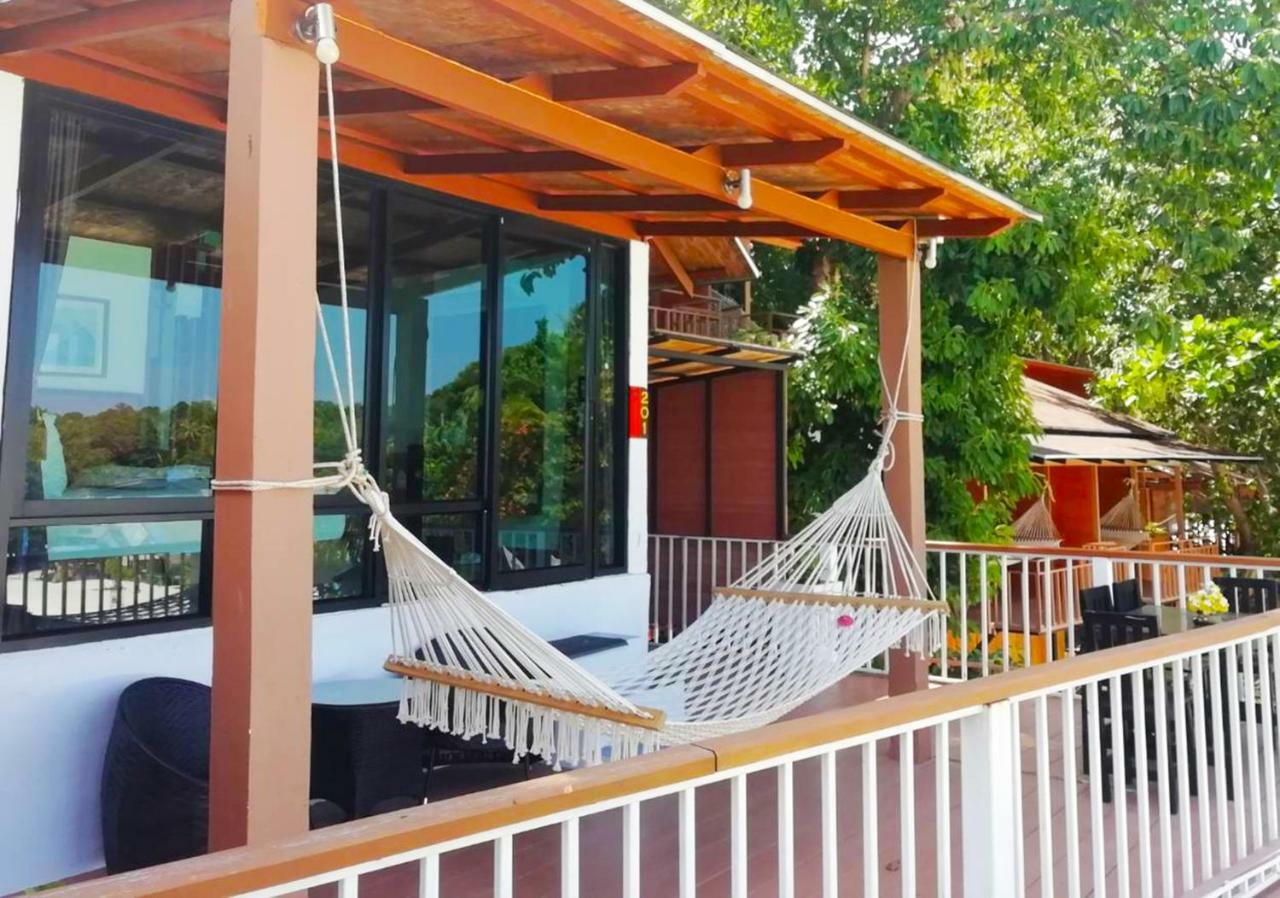 Chareena Hill Beach Resort Koh Lipe Exterior photo