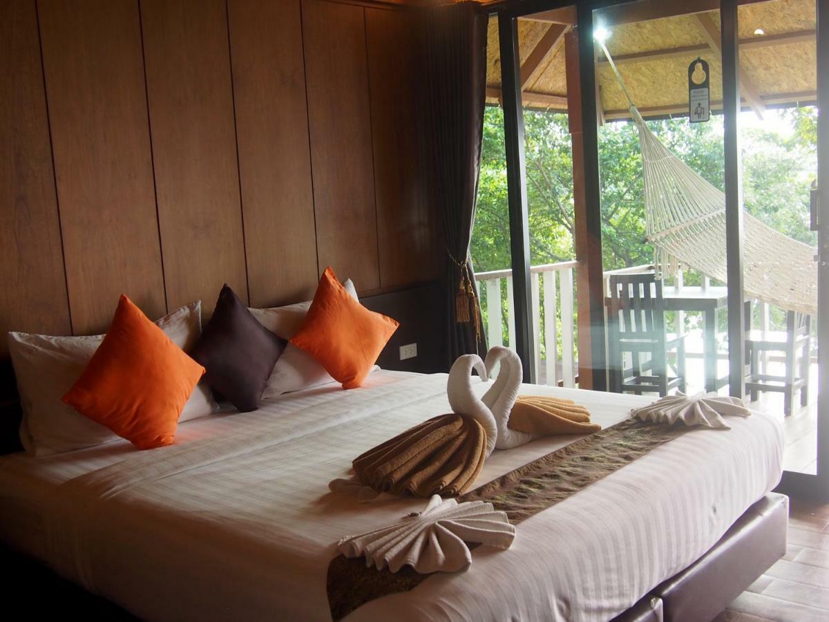 Chareena Hill Beach Resort Koh Lipe Exterior photo